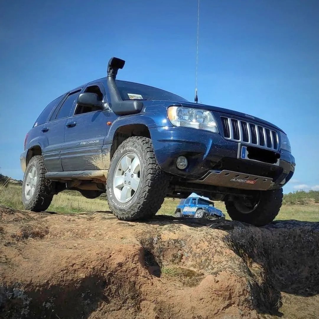 Almont esikaitse Jeep Grand Cherokee WJ ja WG