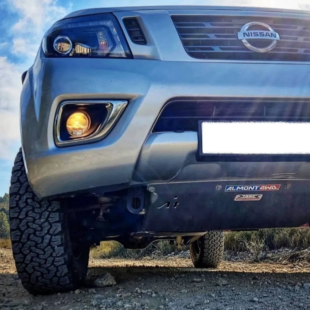 Almont esikaitse Nissan Pathfinder ja Navara