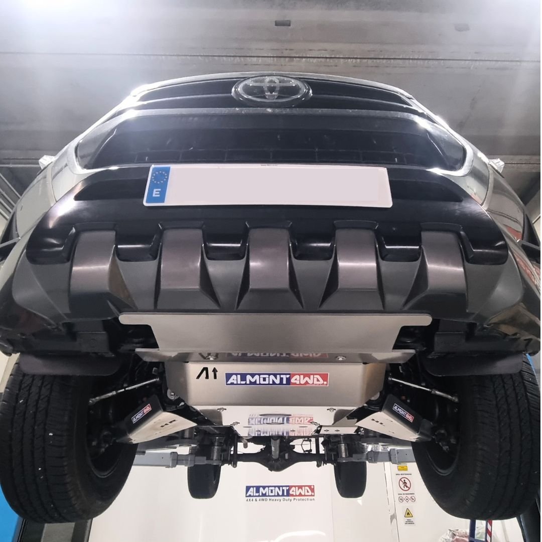 Almont esikaitse Toyota Hilux Revo