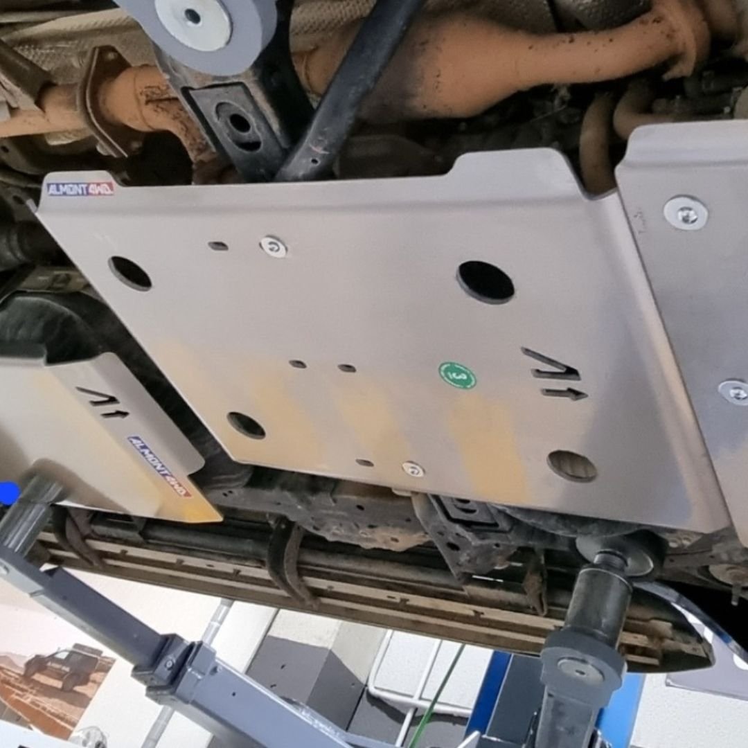 Almont keskkaitse (käigukast ja jaotuskast) Toyota FJ Cruiser