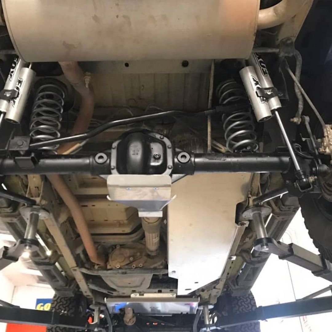 Almont kütusepaagi kaitse Jeep Wrangler JK ja J8