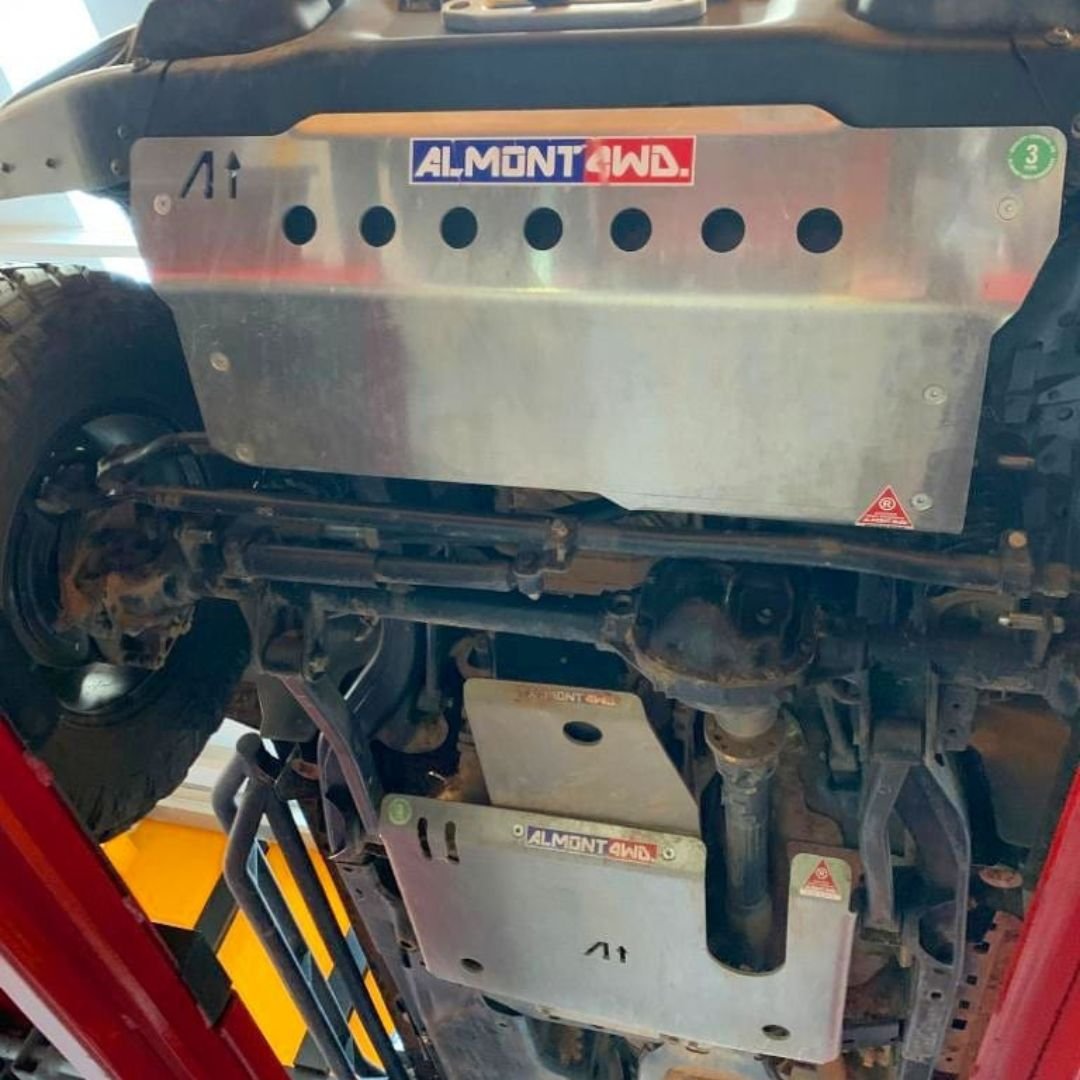 Almont mootori kaitse Jeep Wrangler JK ja J8 – pilt 2