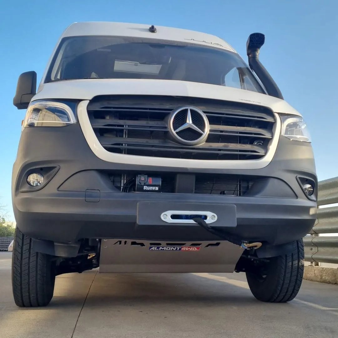 Almont vintsi kinnitusplaat Mercedes-Benz Sprinter W907 ja W907 VS30 4MATIC