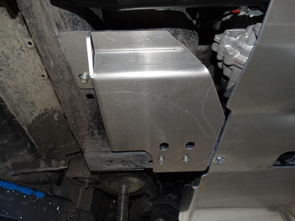 F4X4 AdBlue paagi kaitse Toyota Hilux Revo 2016-2019 alumiinium, vaade 3