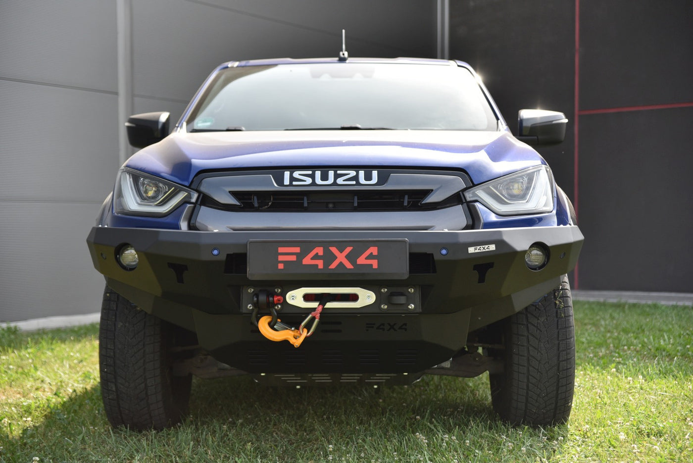 F4X4 esistange Isuzu D-Max 2020- standard, vaade 2