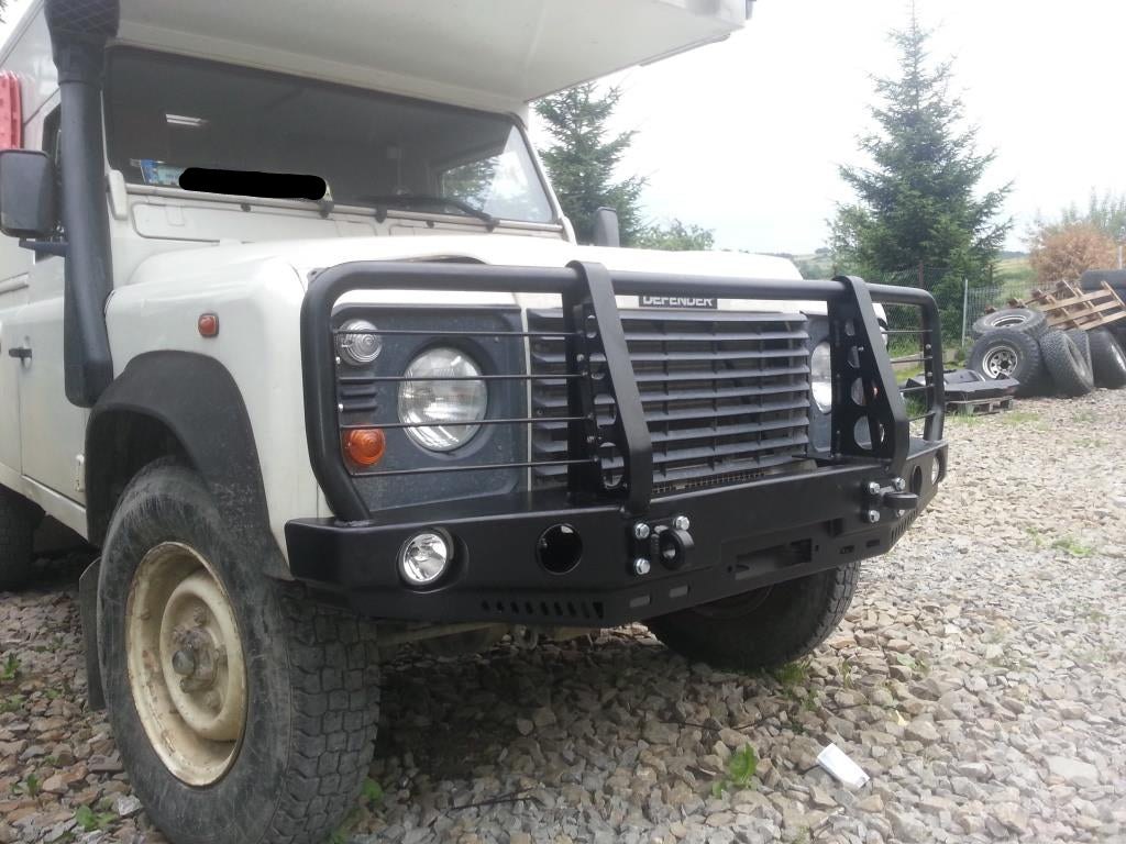 F4X4 esistange Land Rover Defender 110 ilma kliimaseadmeta