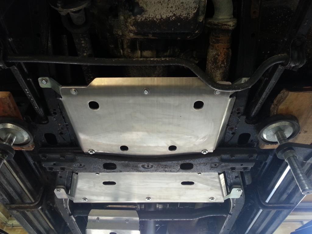 F4X4 käigukasti kaitse alumiinium Nissan Patrol Y61/GU4 manuaal, vaade 2