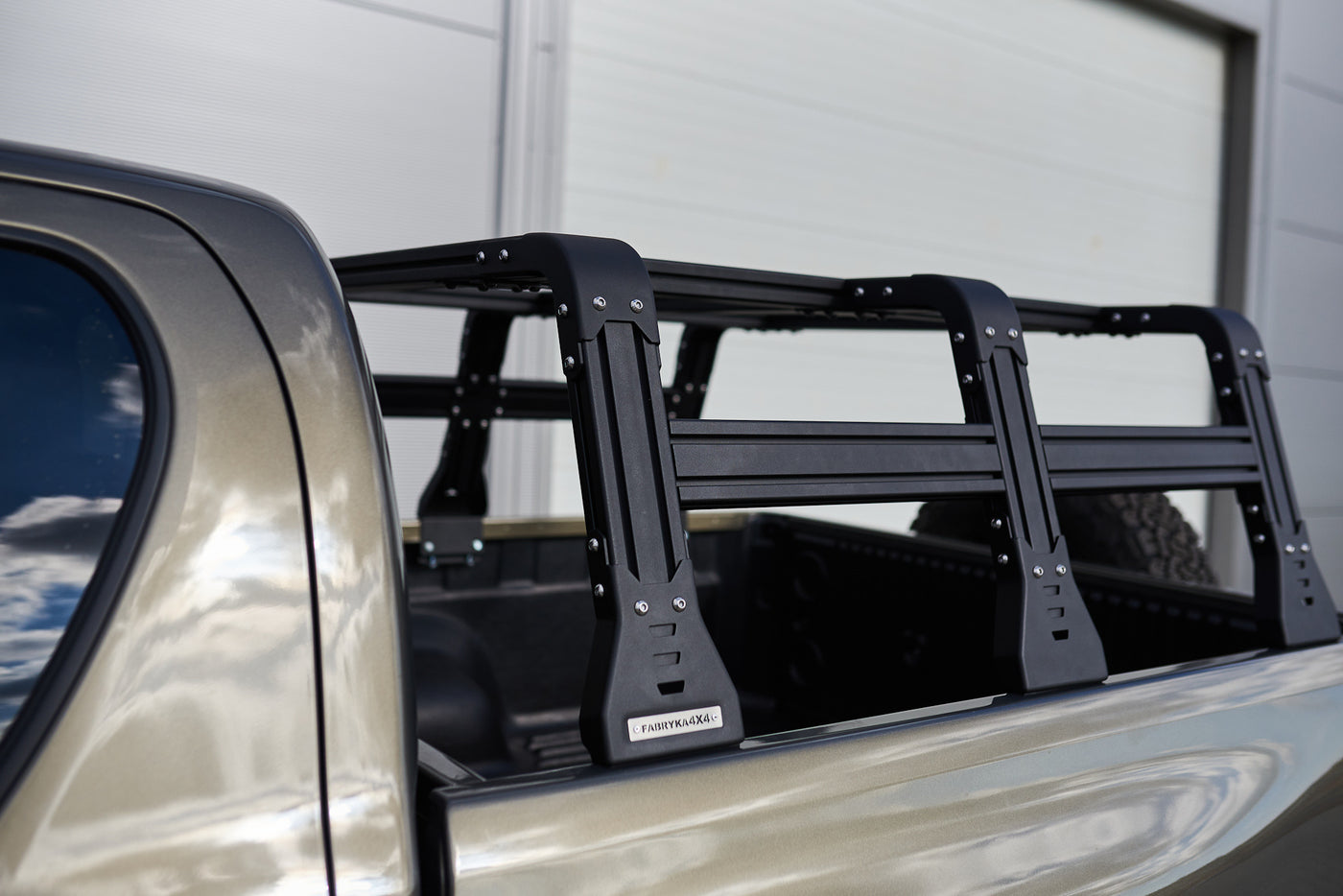 F4X4 kastiraam (bed rack) Toyota Hilux Revo 2020- alumiinium