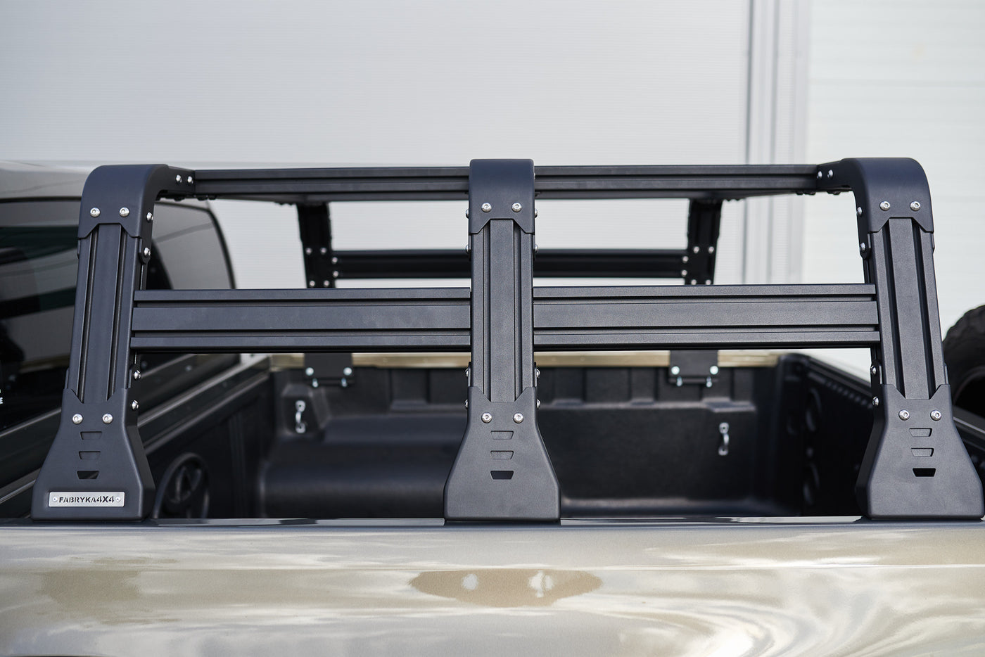F4X4 kastiraam (bed rack) Toyota Hilux Revo 2020- alumiinium, vaade 6