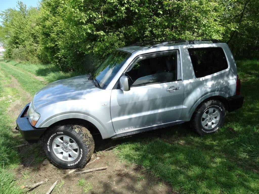 F4X4 lävepakud Mitsubishi Pajero III 1999-2006 3-ukseline diisel, vaade 3