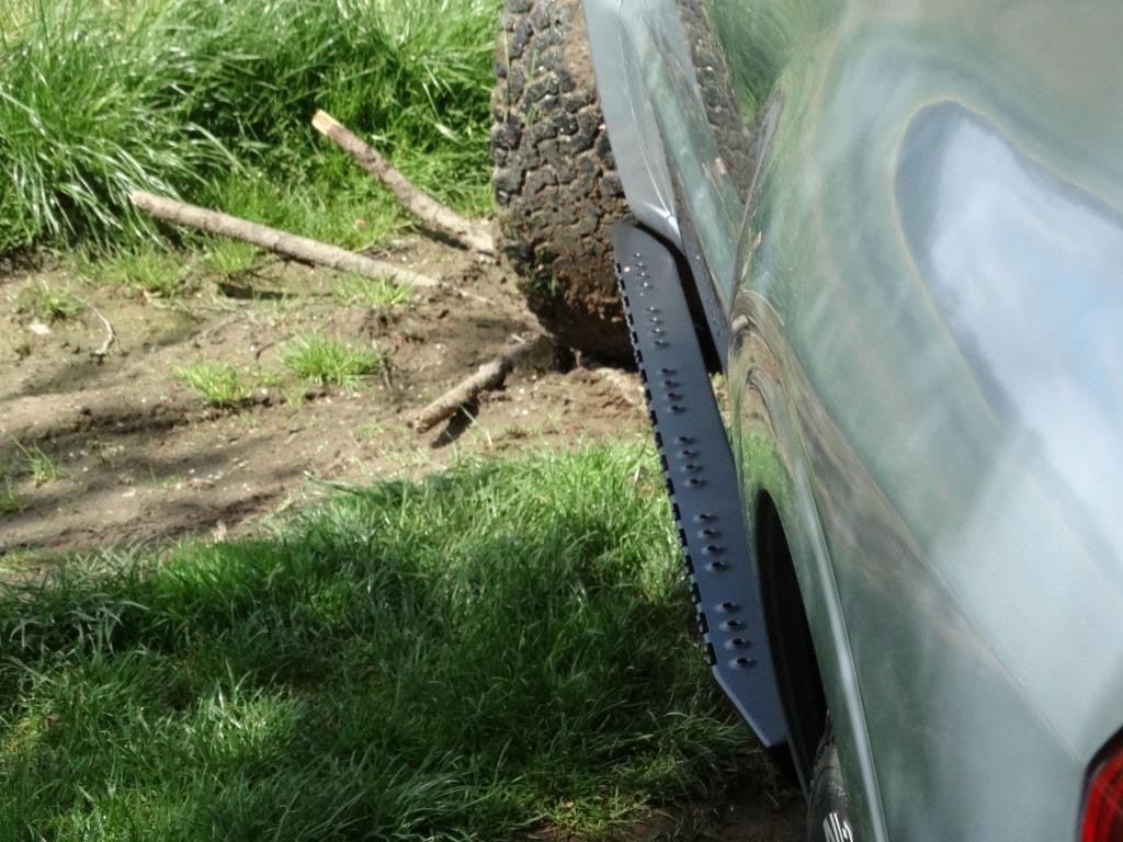 F4X4 lävepakud Mitsubishi Pajero III 1999-2006 3-ukseline diisel, vaade 5