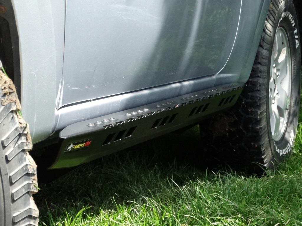 F4X4 lävepakud Mitsubishi Pajero III 1999-2006 3-ukseline diisel, vaade 8