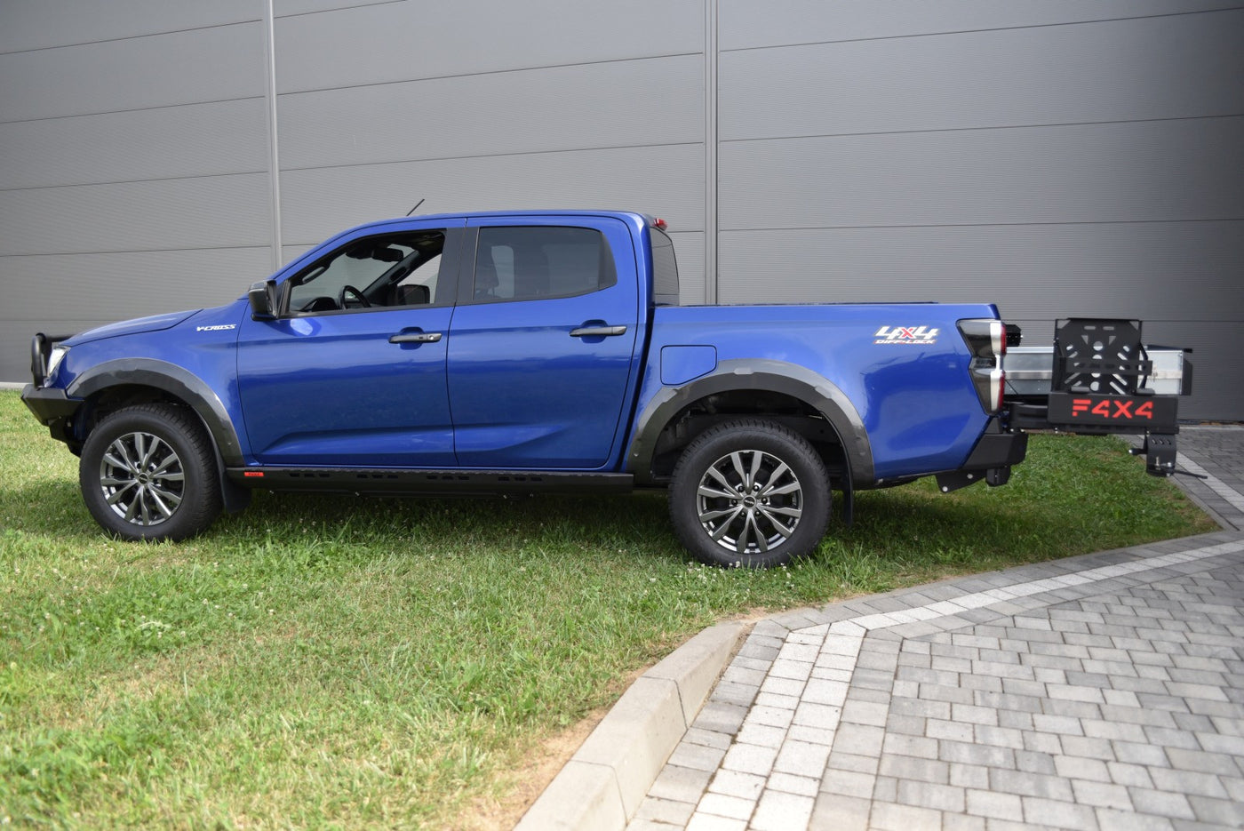 F4X4 sahtlisüsteem Isuzu D-Max 2020-, vaade 6