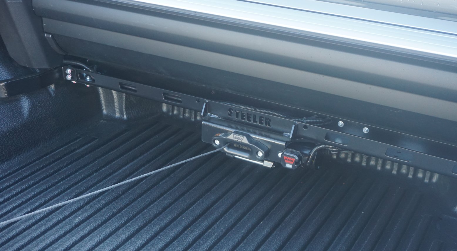 Steeler vintsitala kasti Ford Ranger PHEV 2023- madal